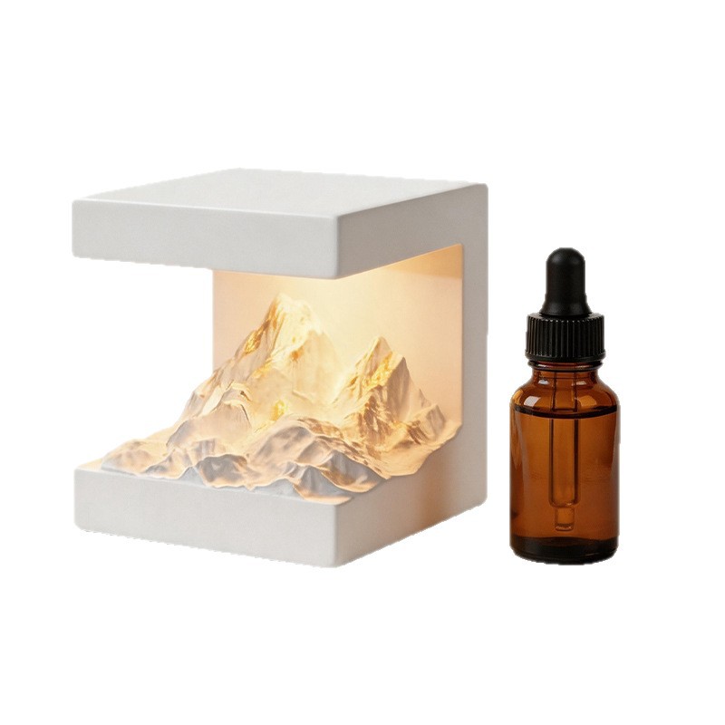 Modern Gardener Golden Aroma Lamp with Gardenia Scent